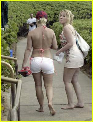 how tall is britney spears